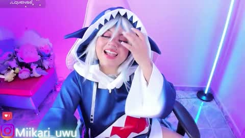 Snapshot of ahri_elderwood chatting on 12/16/25, 04:28 Ahri help me get to 100 online show from 12/16/25, 04:28