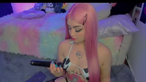 Snapshot of ahri_ossuri chatting on 09/23/25, 02:47 ahri online show from 09/23/25, 02:47