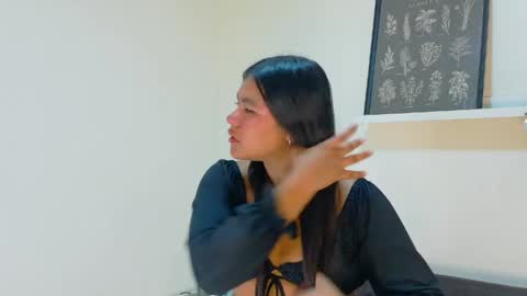 AHSLY online show from 04/17/26, 12:08