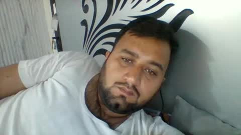 Snapshot of ahtisham118 chatting on 10/15/25, 09:53 ahtisham118 online show from 10/15/25, 09:53