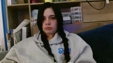 Kat online show from 04/01/26, 06:49