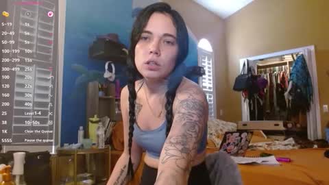 Kat online show from 05/06/26, 09:53