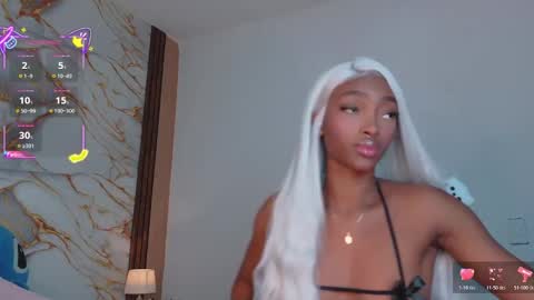 Snapshot of ahvi_ebony chatting on 03/20/26, 01:27 Ahvi Ebony online show from 03/20/26, 01:27