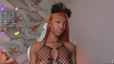 Snapshot of ahvi_ebony chatting on 04/21/26, 12:44 Ahvi Ebony online show from 04/21/26, 12:44