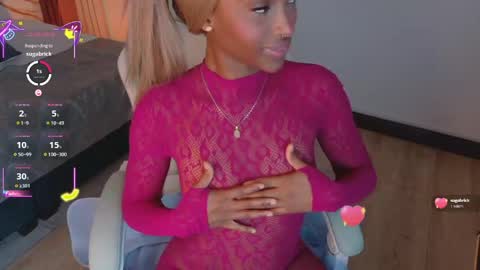 Snapshot of ahvi_ebony chatting on 05/06/26, 02:55 Ahvi Ebony online show from 05/06/26, 02:55