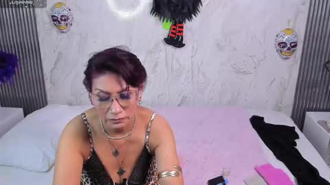 Ahytana online show from 10/23/25, 06:02