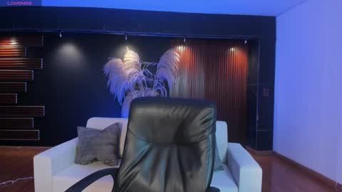 Snapshot of aidajoness chatting on 10/02/25, 11:17 aidajoness online show from 10/02/25, 11:17