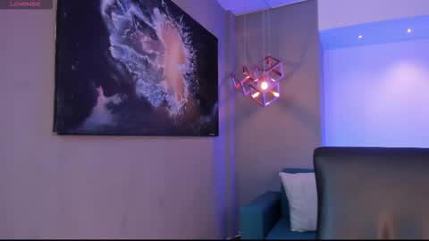 Snapshot of aidajoness chatting on 10/20/25, 11:32 aidajoness online show from 10/20/25, 11:32