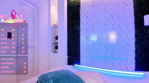 Snapshot of aidajoness chatting on 12/20/25, 04:03 aidajoness online show from 12/20/25, 04:03