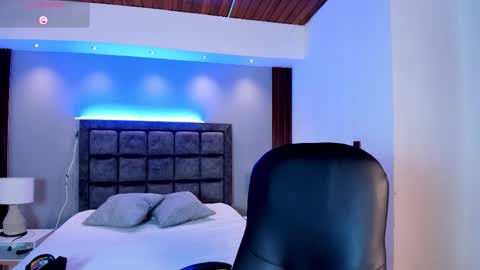 Snapshot of aidajoness chatting on 02/18/26, 12:01 aidajoness online show from 02/18/26, 12:01