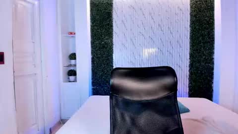 Snapshot of aidajoness chatting on 02/27/26, 11:43 aidajoness online show from 02/27/26, 11:43