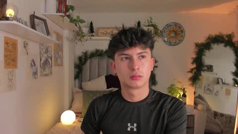 A H  online show from 11/23/25, 08:19