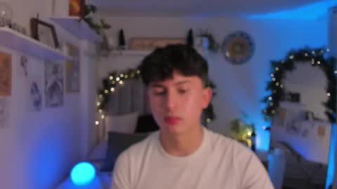 A H  online show from 12/03/25, 01:57