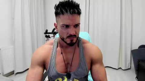 aidandark0 online show from 11/28/25, 04:42