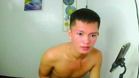 Snapshot of aiden_acexxx chatting on 05/27/26, 05:04 aiden_acexxx online show from 05/27/26, 05:04