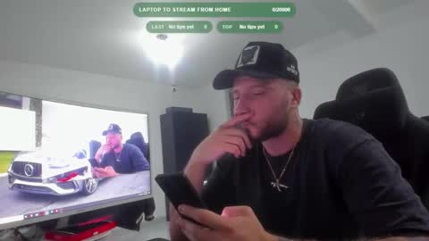 Snapshot of aidenmatthew chatting on 10/06/25, 06:05 Aiden online show from 10/06/25, 06:05