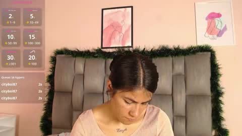 Snapshot of aiilynn_1 chatting on 12/20/25, 09:00 Ailyn online show from 12/20/25, 09:00