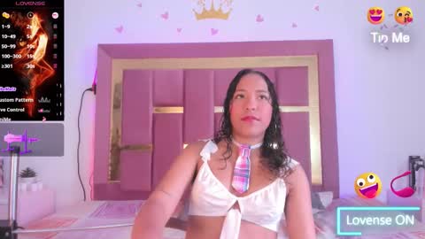 Snapshot of aikosnow chatting on 12/05/25, 01:42 Aiko online show from 12/05/25, 01:42