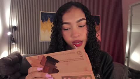 Snapshot of ailann_ chatting on 02/01/25, 07:44 Alisson online show from 02/01/25, 07:44