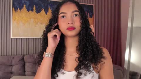 Snapshot of ailann_ chatting on 02/03/25, 08:35 Alisson online show from 02/03/25, 08:35