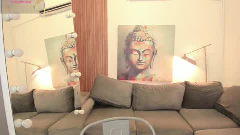 Snapshot of ailann_ chatting on 10/06/25, 07:33 Alisson online show from 10/06/25, 07:33