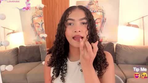 Snapshot of ailann_ chatting on 10/09/25, 07:45 Alisson online show from 10/09/25, 07:45