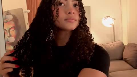 Snapshot of ailann_ chatting on 02/02/26, 07:45 Alisson online show from 02/02/26, 07:45