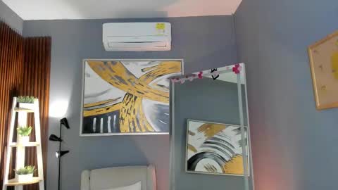 Snapshot of ailann_ chatting on 02/26/26, 07:35 Alisson online show from 02/26/26, 07:35