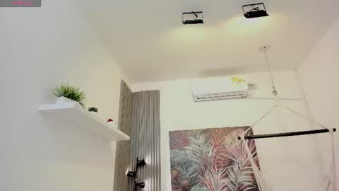 Snapshot of ailann_ chatting on 07/07/26, 06:12 Alisson online show from 07/07/26, 06:12