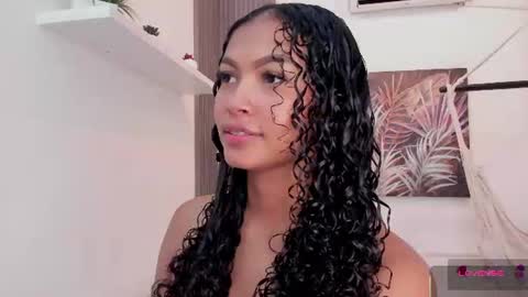 Snapshot of ailann_ chatting on 07/15/26, 07:41 Alisson online show from 07/15/26, 07:41