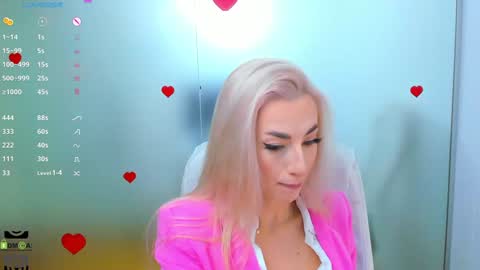 Allie  online show from 09/19/25, 07:32