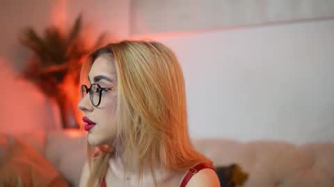  Aileen  online show from 02/01/26, 08:51