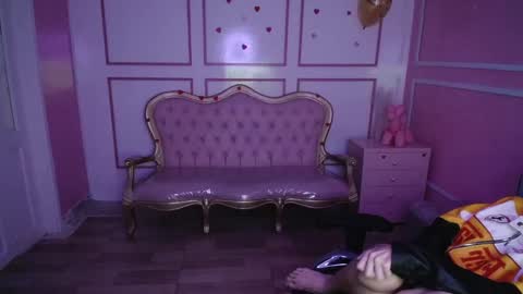 Ailen online show from 01/10/25, 09:44