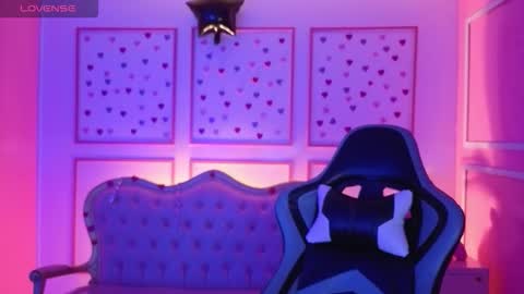 ailen online show from 10/18/25, 02:47