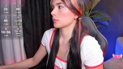 Snapshot of aili_queen chatting on 05/24/26, 12:43 Catalina online show from 05/24/26, 12:43