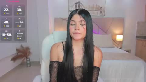 aili_queens online show from 08/06/26, 11:56