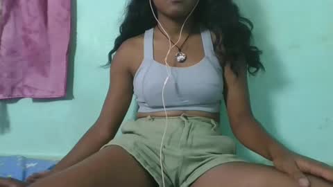 Snapshot of aimeamour chatting on 01/25/25, 09:26 aimeamour online show from 01/25/25, 09:26