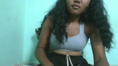 Snapshot of aimeamour chatting on 01/30/25, 06:10 aimeamour online show from 01/30/25, 06:10