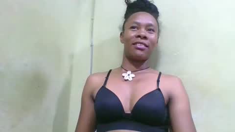 aimee982179 online show from 04/18/26, 04:22