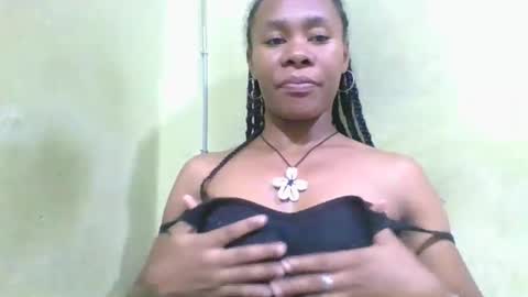 Snapshot of aimee982179 chatting on 05/24/26, 07:30 aimee982179 online show from 05/24/26, 07:30