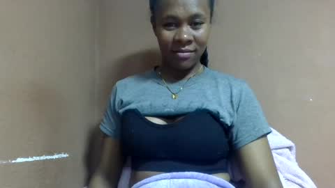 aimee982179 online show from 08/02/26, 03:32