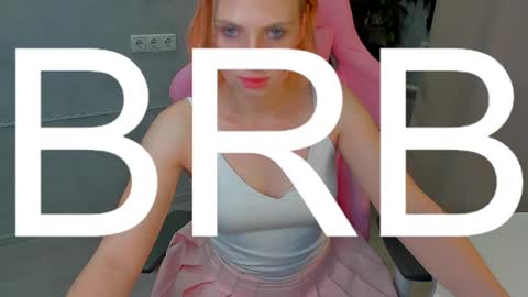 Snapshot of aina_faina chatting on 01/08/25, 11:54 Aina online show from 01/08/25, 11:54