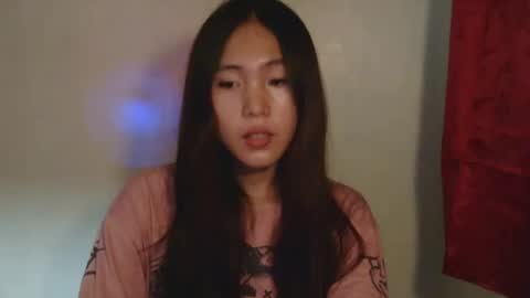 Snapshot of aina_sen chatting on 11/04/25, 06:51 Aina sen online show from 11/04/25, 06:51