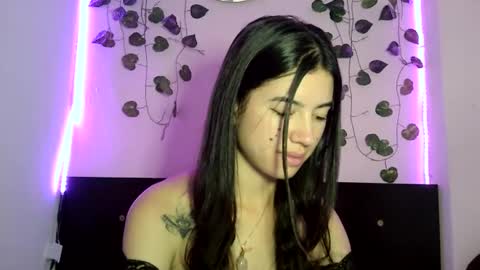 Snapshot of aine_ileana chatting on 12/06/24, 05:00 J online show from 12/06/24, 05:00