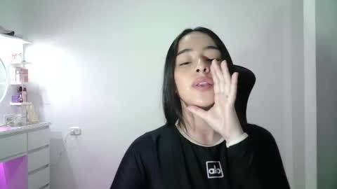 Snapshot of aineangeel chatting on 11/13/25, 11:47 AINE online show from 11/13/25, 11:47