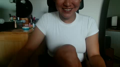 Snapshot of airalicious69 chatting on 06/07/26, 01:43 airalicious69 online show from 06/07/26, 01:43