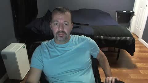 Snapshot of airbornelunsford39 chatting on 01/07/25, 12:34 Daddy online show from 01/07/25, 12:34