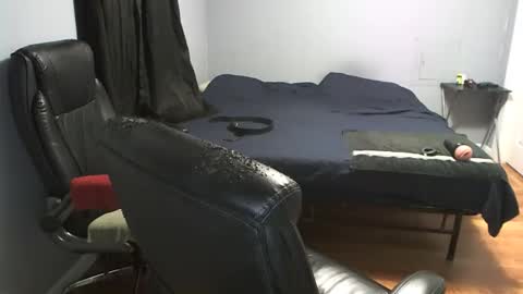 Snapshot of airbornelunsford39 chatting on 02/20/26, 12:18 Daddy online show from 02/20/26, 12:18