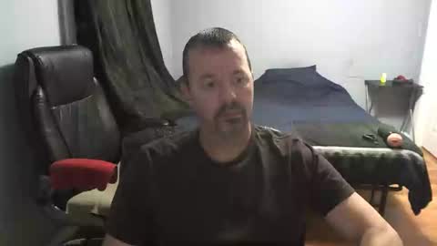 Snapshot of airbornelunsford39 chatting on 02/26/26, 01:26 Daddy online show from 02/26/26, 01:26