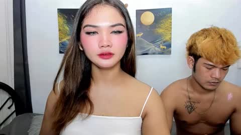 Snapshot of airy_and_dave chatting on 11/19/25, 03:23 airy_and_dave online show from 11/19/25, 03:23